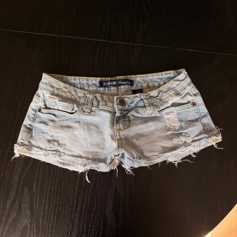 Zco Jeans Premium Denim Shorts Size 1 Light Wash Distressed